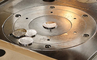 Münzprägung individuell – Dienstleistungen der Münzmanufaktur